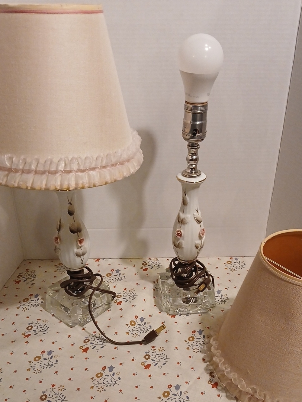 PAIR OF V intage White Porcelain Floral Table Lamp - White